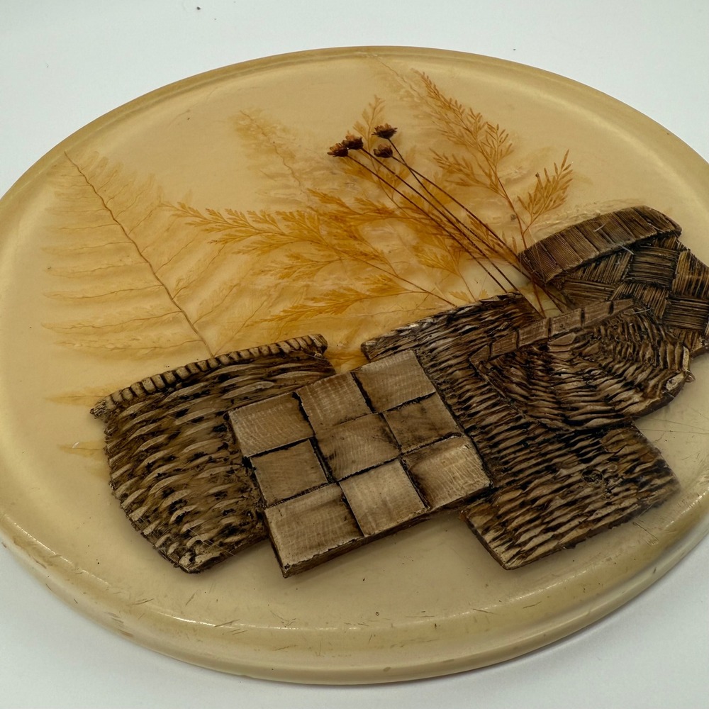Vintage 70s Rustic Resin Trivit Plate Home Decor Art Dried Ferns Baskets Round